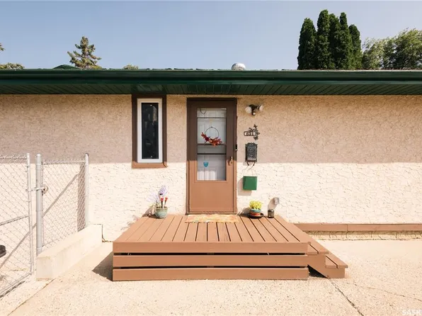 631 Buchanan DRIVE, Prince Albert, SK S6V 5Z7