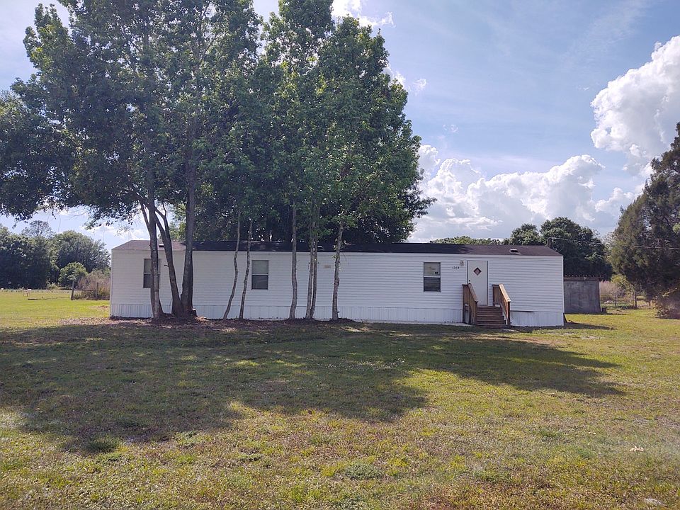 1st image of 1265 NE Cross Ave