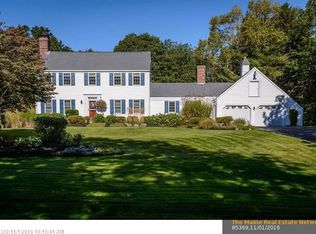 31 Hunts Point Rd, Cape Elizabeth, ME 04107