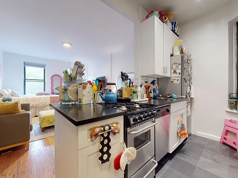 41 Bedford St #2A — Photo 3