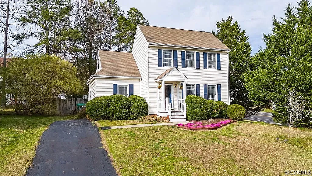 3 bed, 1305 sqft, $2,500 — Photo 3