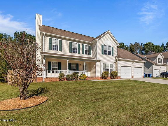 2nd image of 105 Altavista Loop
