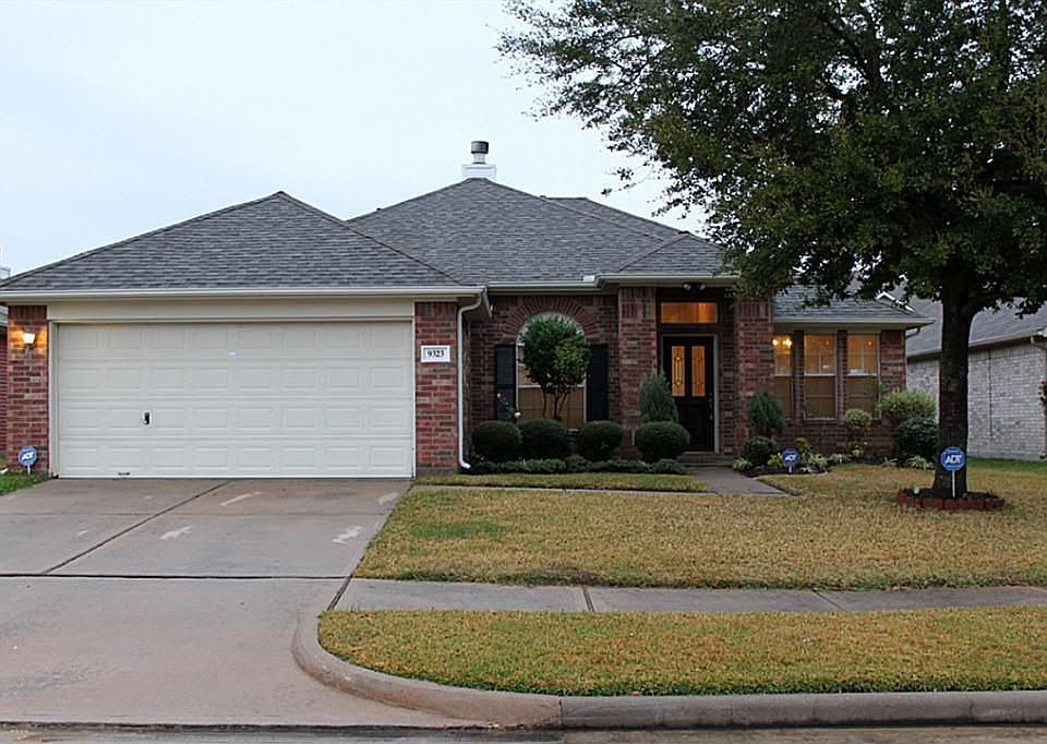 1st image of 9323 Eaglewood Shadow Ct