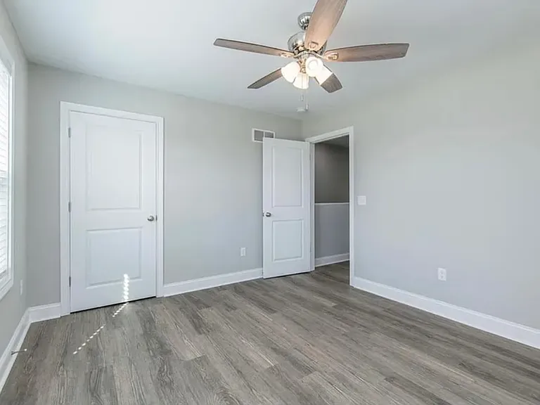 1030 Judah Bear Blvd — Photo 9