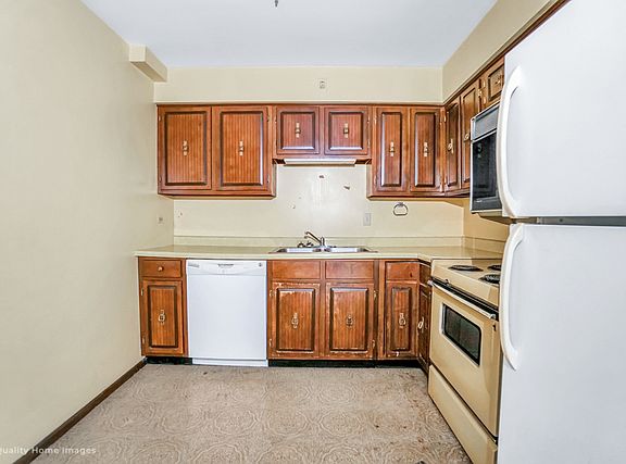 5th image of 18400 Cherry Creek Dr APT 503
