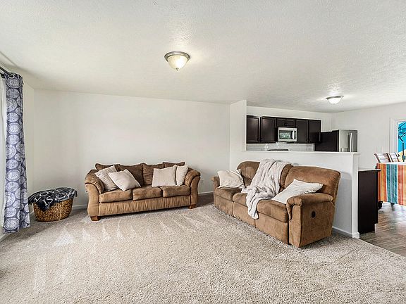 3rd image of 845 Bolton Farms Ln
