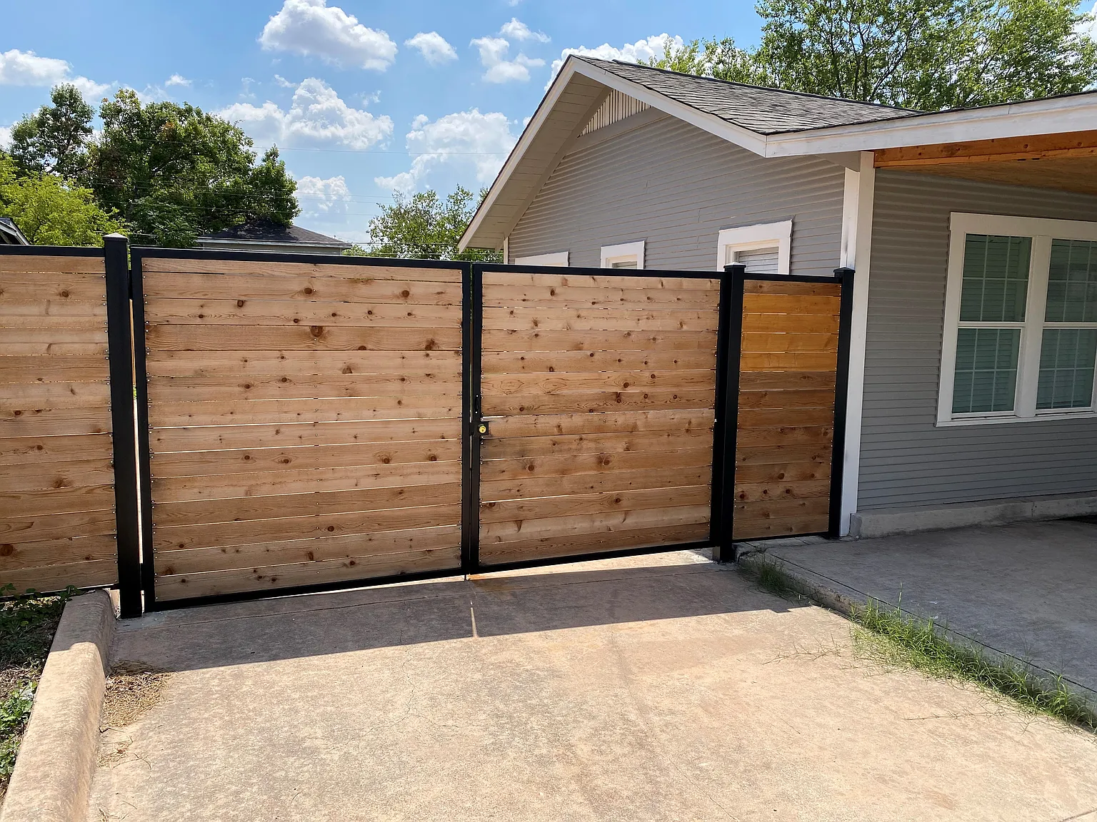 2 bed, 1170 sqft, $1,300 — Photo 2