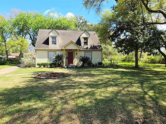 2nd image of 8548 Findlay St