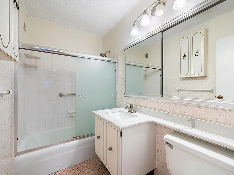 7855 Boulevard E #6L — Photo 10