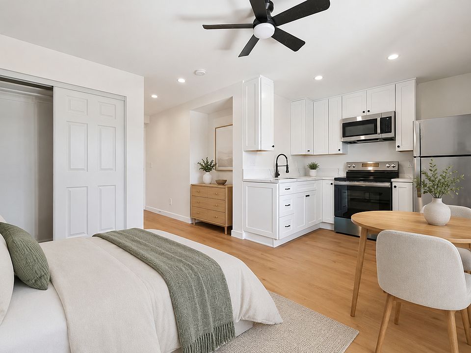 2nd image of 4052 Iowa St APT 1