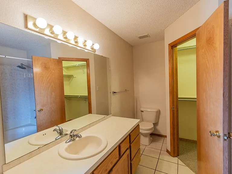 1378 Challenger Ave — Photo 13