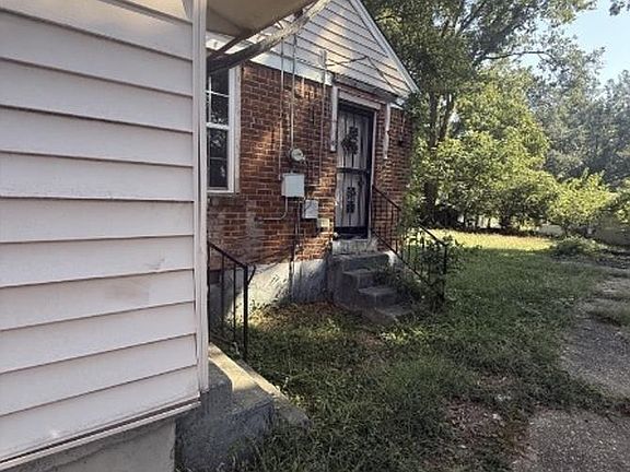 4th image of 580 Marianna St