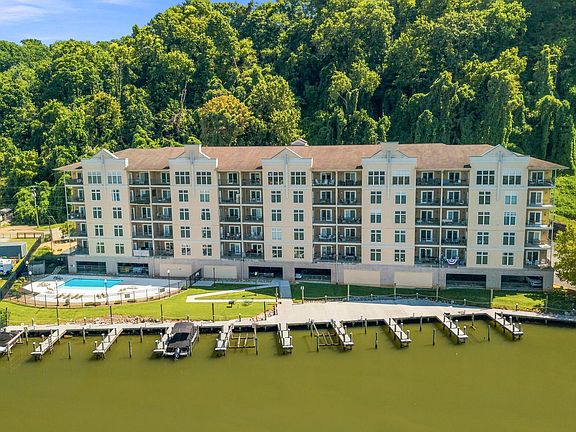 3rd image of 3001 River Towne Way APT 306