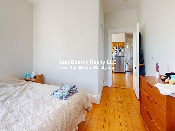 5th image of 125 Hampshire St #5