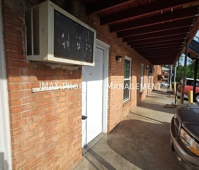 817 Westside Blvd NW #A — Photo 2