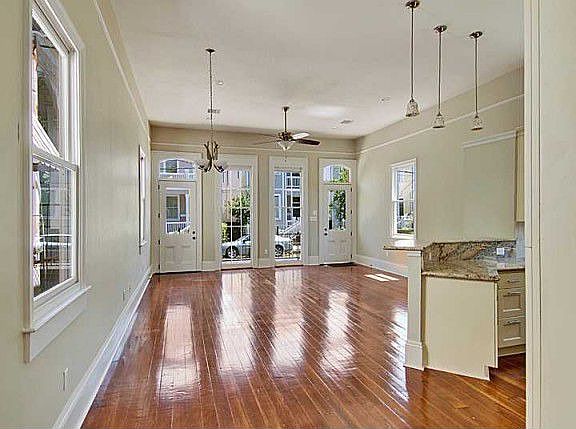 3rd image of 2621 Chippewa St
