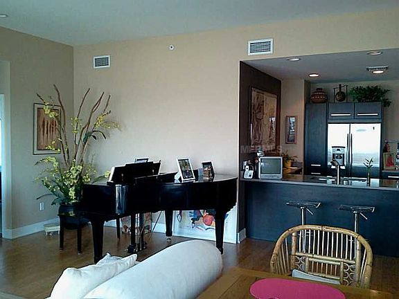 2nd image of 475 2nd St N Unit 501