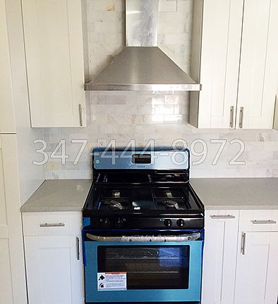 4th image of 571 Logan Ave