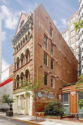 Rented by Brown Harris Stevens | media 7