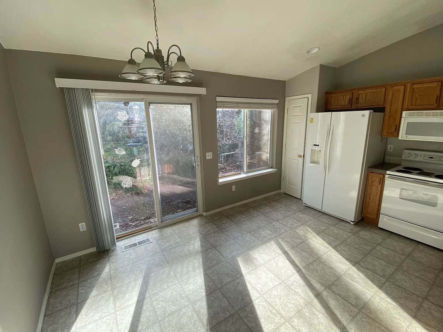 Summerview Dr, Stayton — Photo 2
