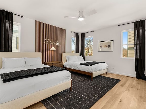 2nd image of 2000 S Hamilton Rd #4