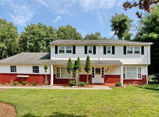 24 Bruck Ct, Spring Valley, NY 10977