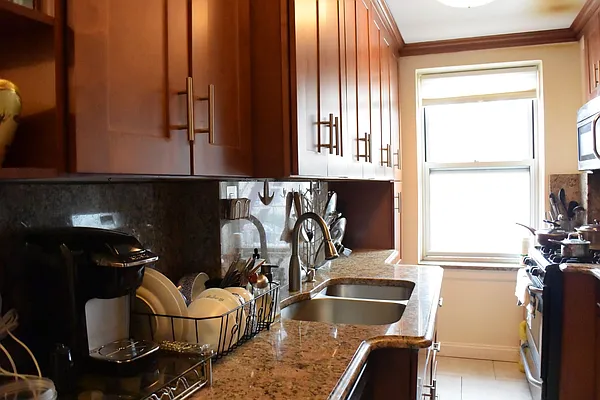 Sold by WRL Realty, LLC | media 15