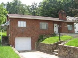 2717 Daniels Ave, South Charleston, WV 25303