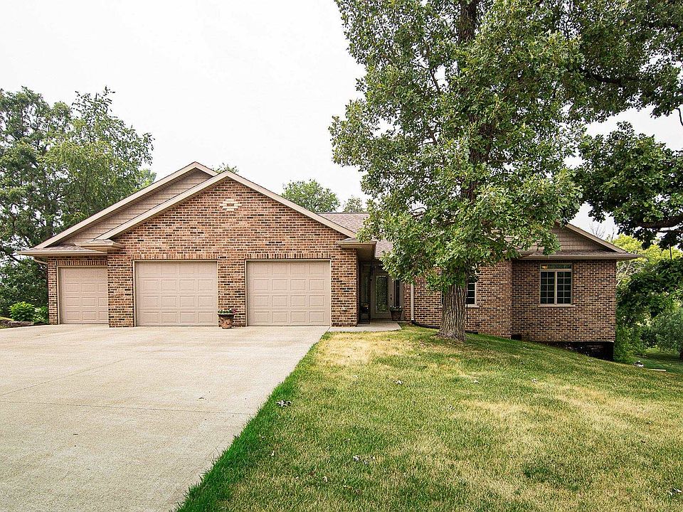 1st image of 10147 Higley Dr