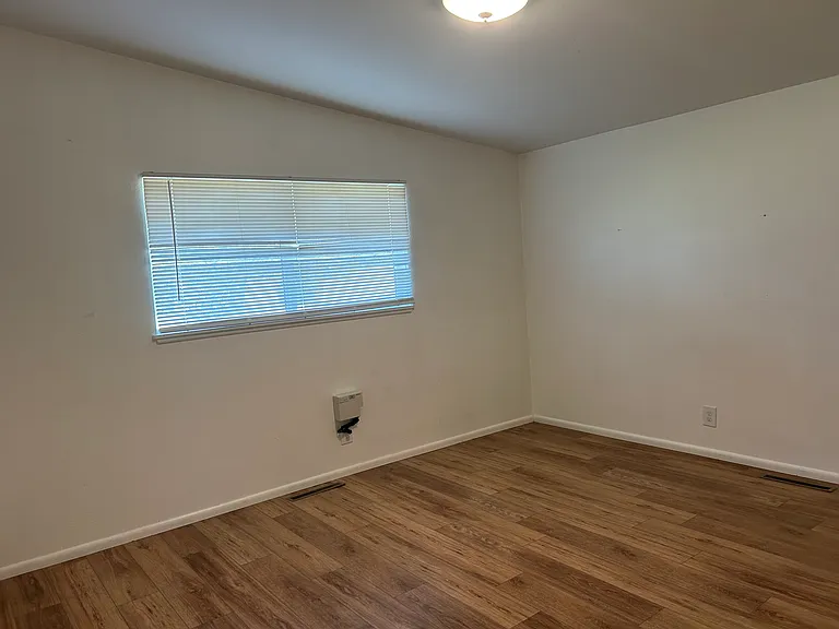 202 Pleasant Way — Photo 7