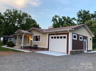 112 Starmount Cir, Morganton, NC 28655