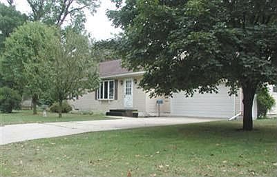 8  3rd Ave.SW, Hampton, IA