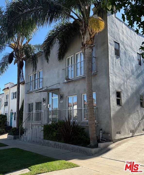 1st image of 635 N Windsor Blvd