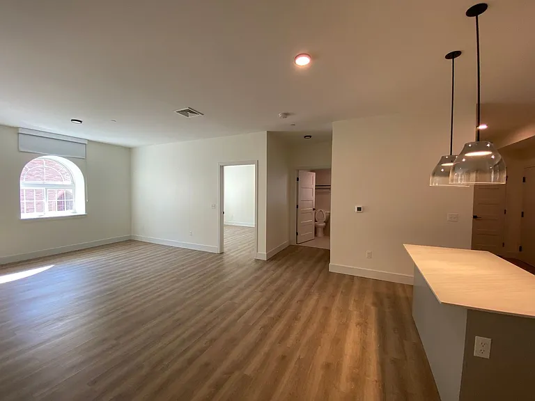 One Park Apartments — Photo 104