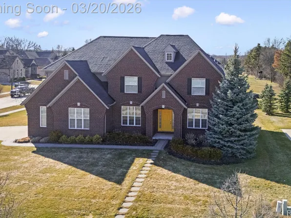 6789 Merrick Dr, Troy, MI 48098