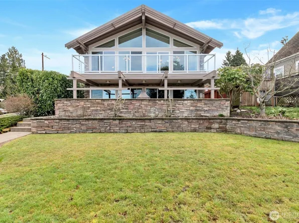 6502 38th Avenue SW, Seattle, WA 98126