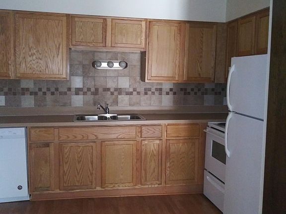 4th image of 1461 Oakshade St APT 11