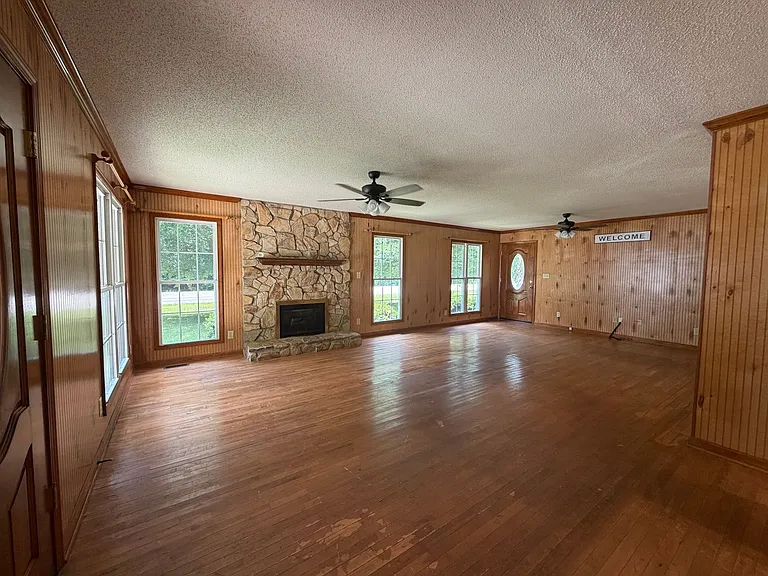 5126 Hickory Grove Rd — Photo 8