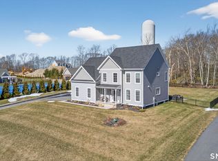 4 Arbor Crossing, East Lyme, CT 06333