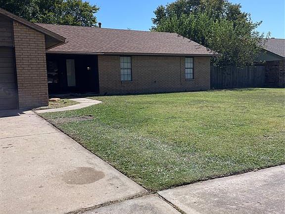 2nd image of 3508 Shannon Dr