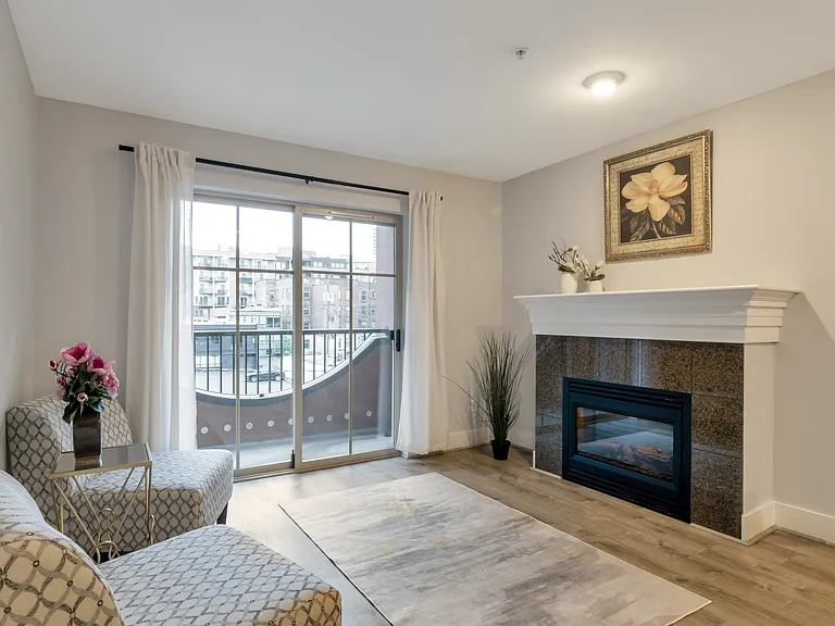 123 Queen Anne Ave #301 — Photo 1