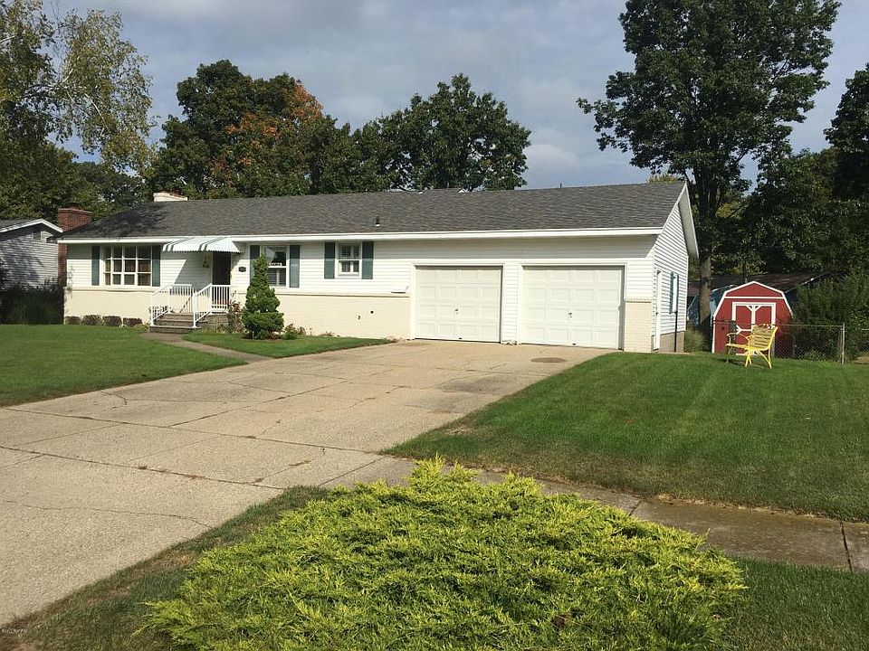 1st image of 2070 Southwood Ave
