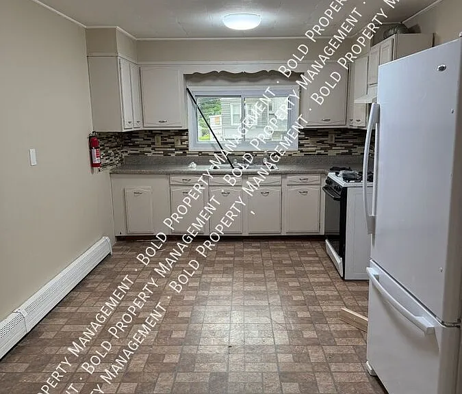 514 E Norwegian St — Photo 3