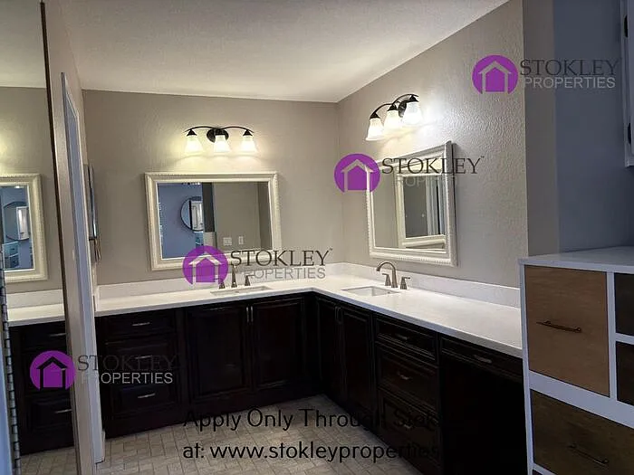55 Saint Thomas Ln — Photo 21