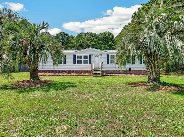 102 Seabird Lane, Sneads Ferry, NC 28460