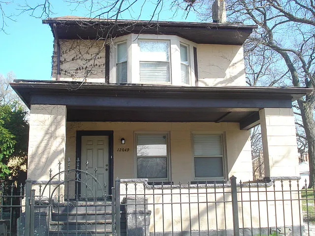 12043 S Stewart Ave photo 1