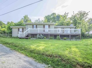 486 Coolidge Rd, La Follette, TN 37766