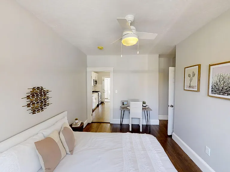 836 Canterbury St #1R — Photo 9