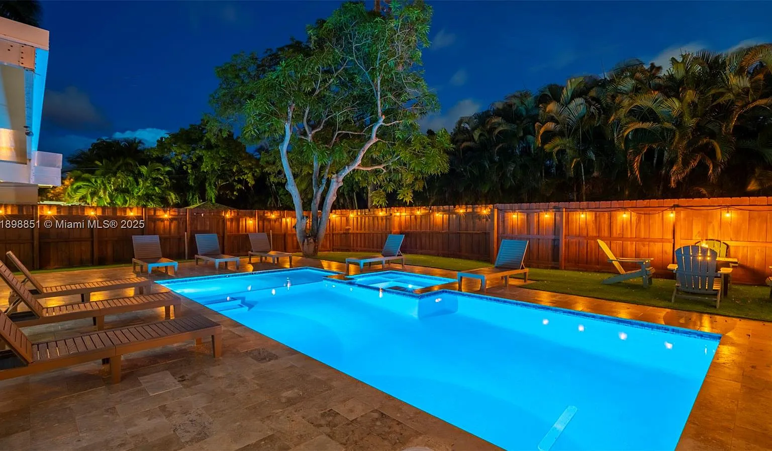 Hollywood Lakes Section — Photo 1