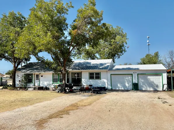 1205 W 12th St, Robert Lee, TX 76945